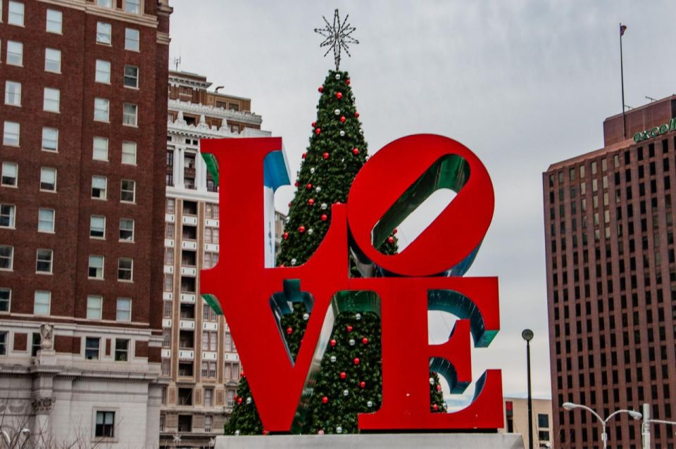 A Magical Christmas Tour in Philadelphia - Key Points