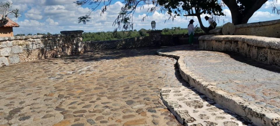 Altos De Chavon: Mediterranean Style + Taino Museum - Key Points