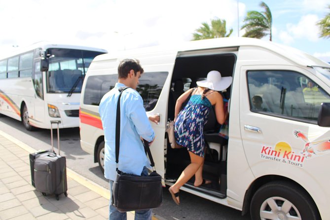 Aruba Private Van Airport Transfer (6+) - Overview of Private Van Service