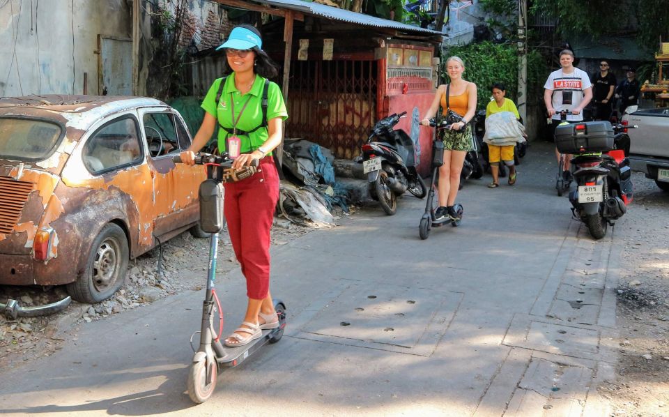 Bangkok: E-Scooter, Local Sights, and Street Food Tour - Key Points