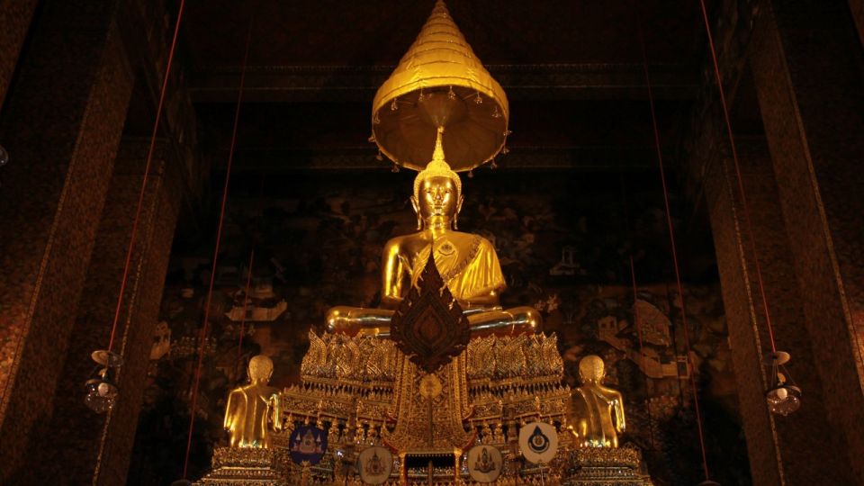 Bangkok: Grand Palace & Wat Pho Half-Day Private Tour - Key Points