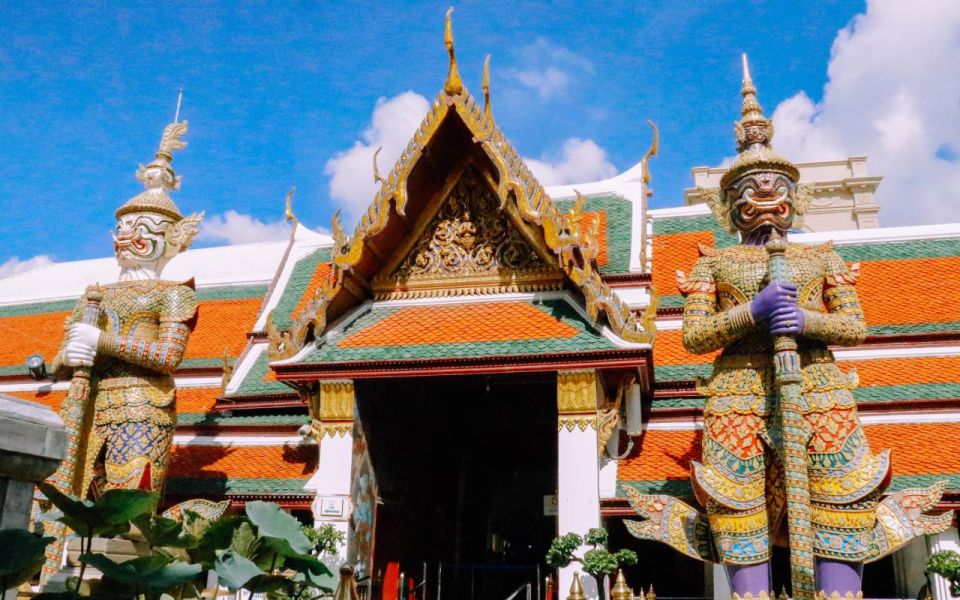 Bangkok: Grand Palace, Wat Pho, & Wat Arun Walking Tour - Key Points