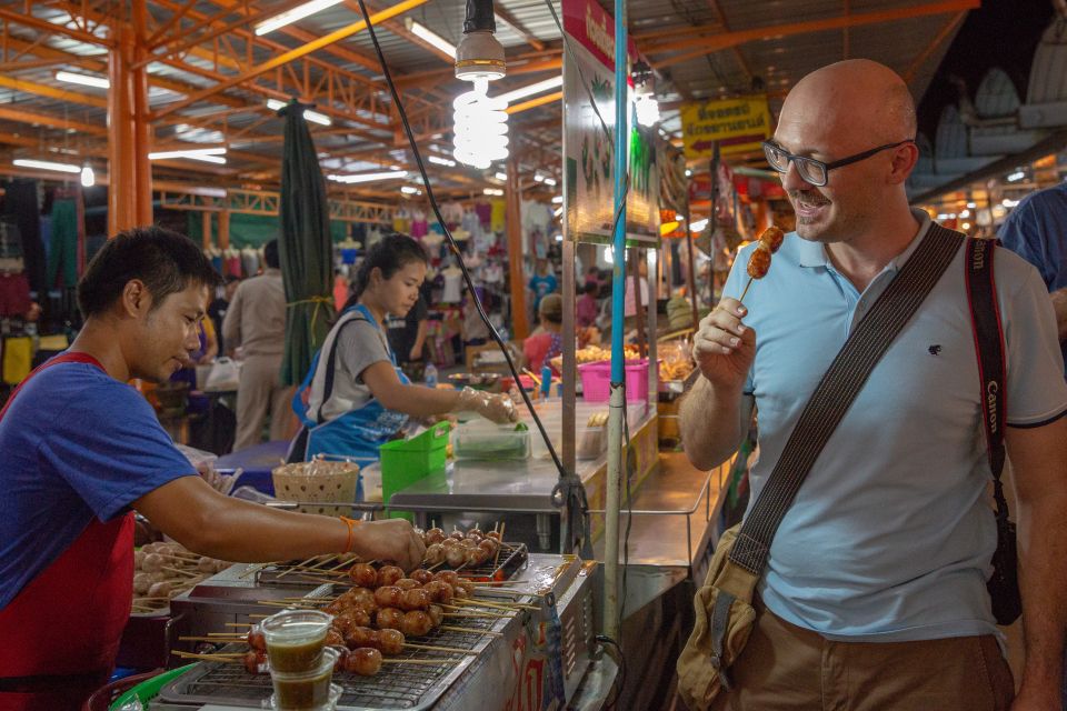 Bangkok: Markets, Temples and Food Night Tour by Tuk Tuk - Key Points