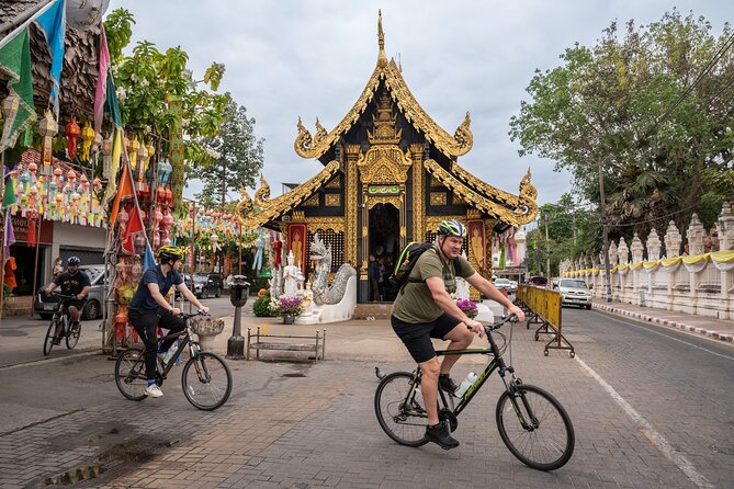 Bike Historic Old City Chiang Mai - Active Day Tour - Key Points