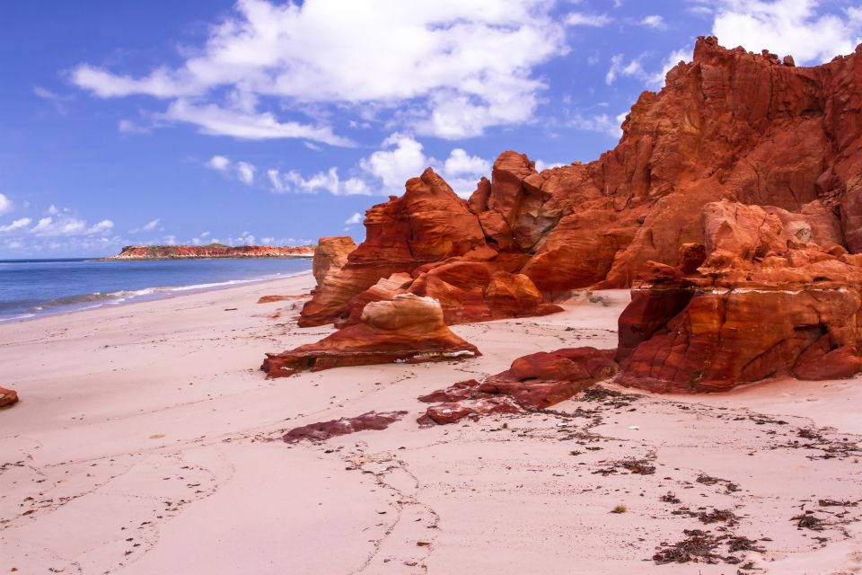 Broome: Dampier Peninsula 4WD Tour & Optional Return Flight - Key Points