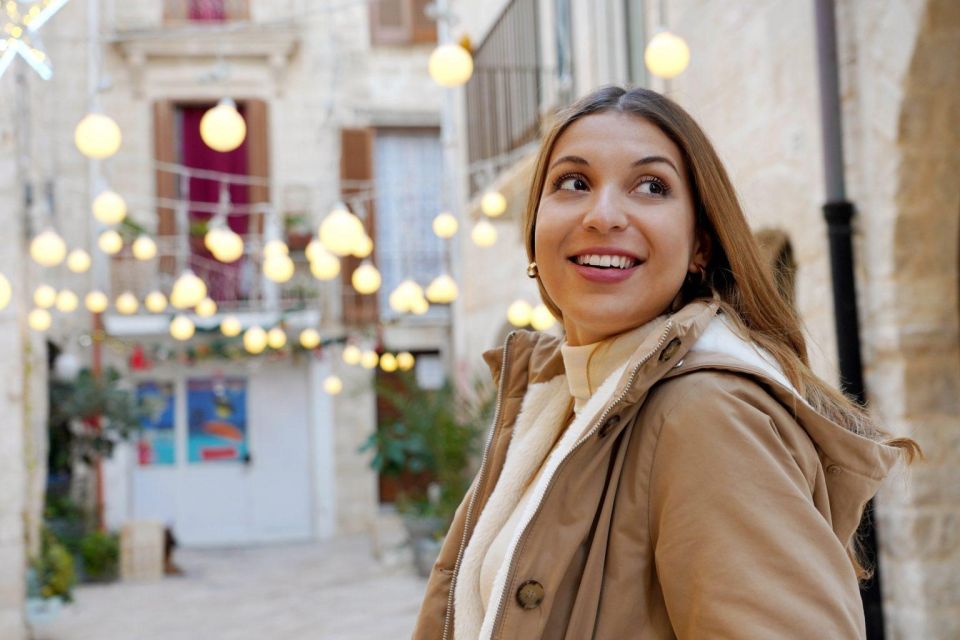 Charming Christmas Walking Tour in Lecce - Key Points