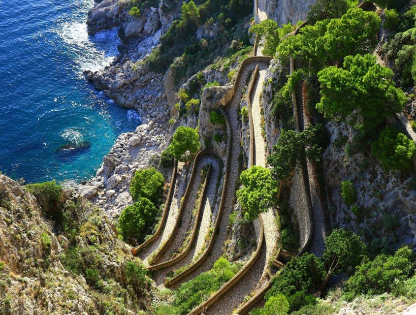 Charming Love Stories of Capri Walking Tour - Key Points