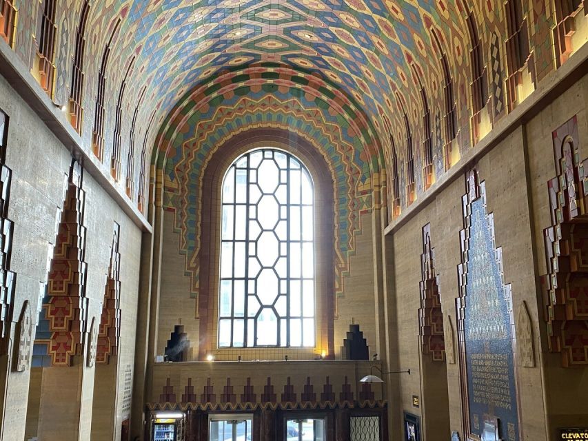 Detroit: Architectural Beauty and Hidden Gems Walking Tour - Key Points