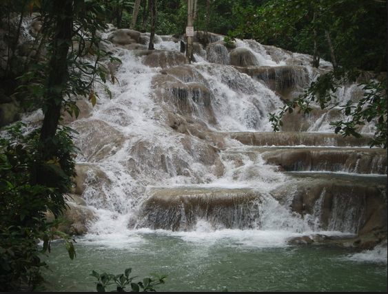 Dunns River Falls: 5-Hour Excursion From Montego Bay - Key Points