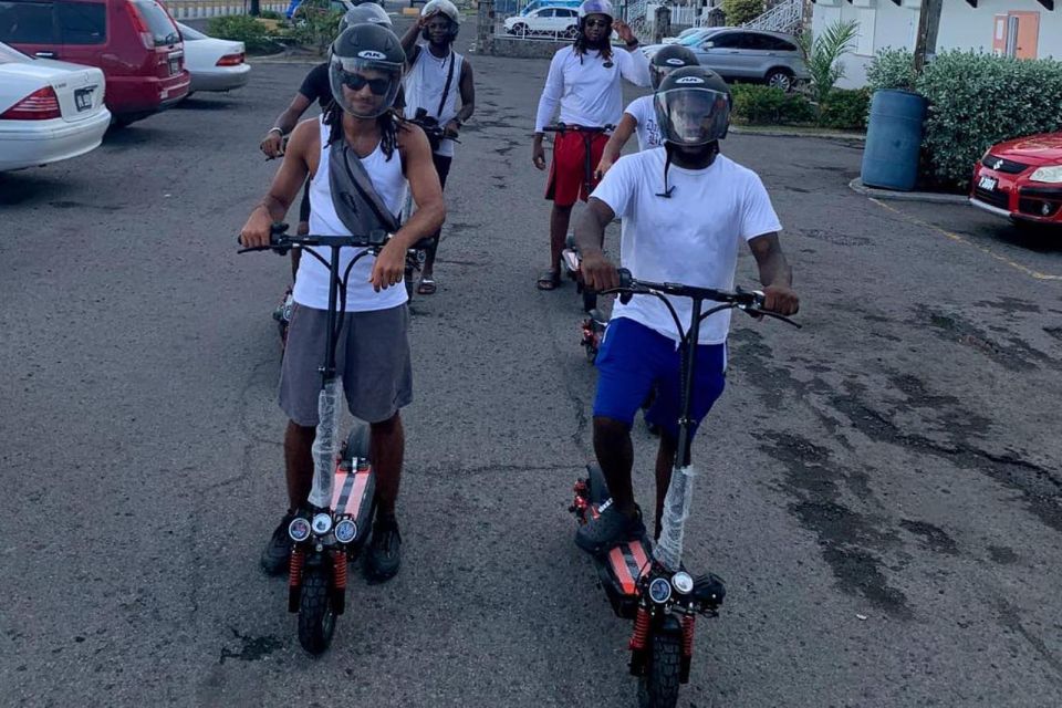 E-Scooter Fun & Tour