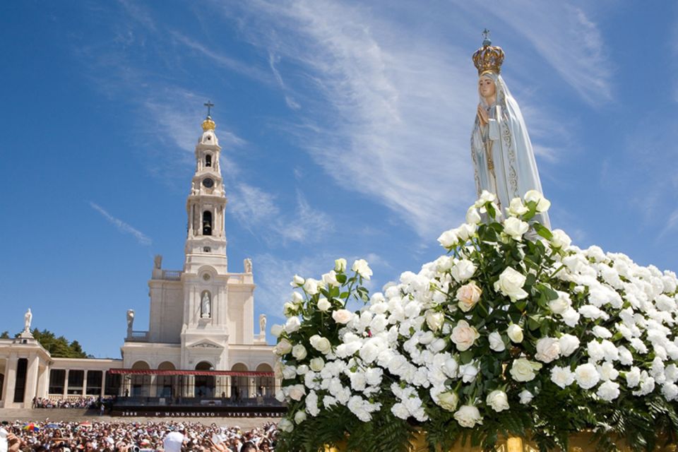 From Lisbon: Fatima Sanctuary Private Day Tour - Key Points