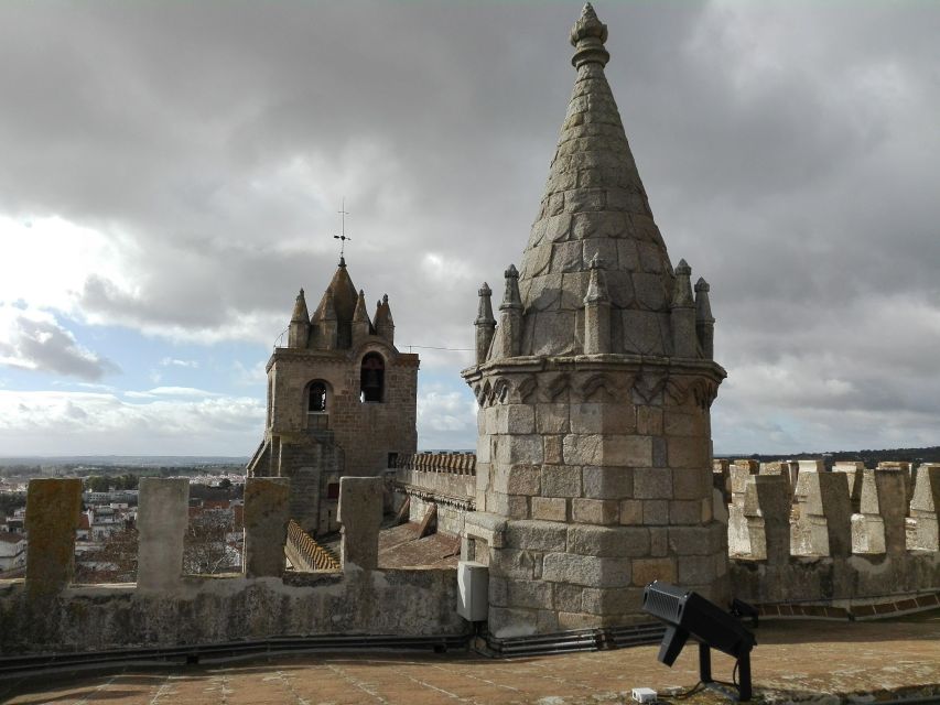 From Lisbon: Tour Évora and Monsaraz