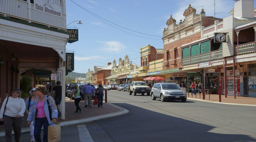 From Perth: Wave Rock and York Cultural Tour With a Guide - Key Points