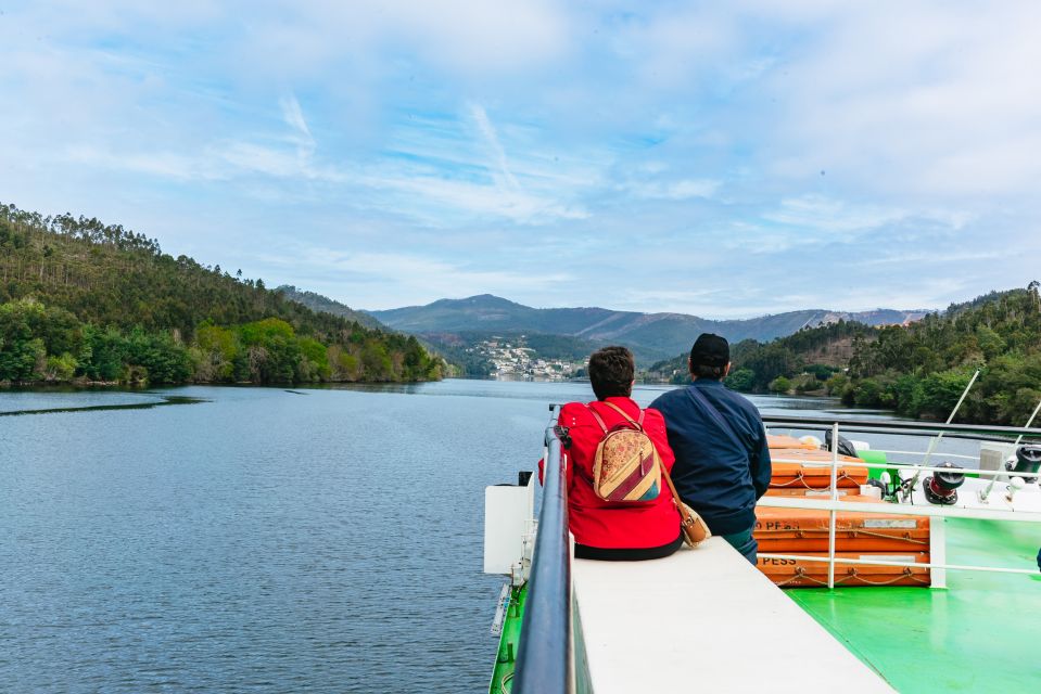 From Porto: Douro River Cruise to Régua With Lunch - Key Points