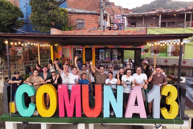 Graffiti Tour | Commune 13 Guided by Locals and Snacks - Key Points