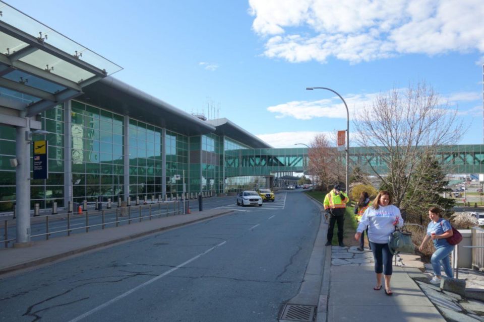 Halifax: Transfer To/From Stanfield International Airport - Key Points