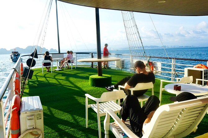 Halong Bay 1 Day on Deluxe Cruise With Transfer and Lunch - Key Points