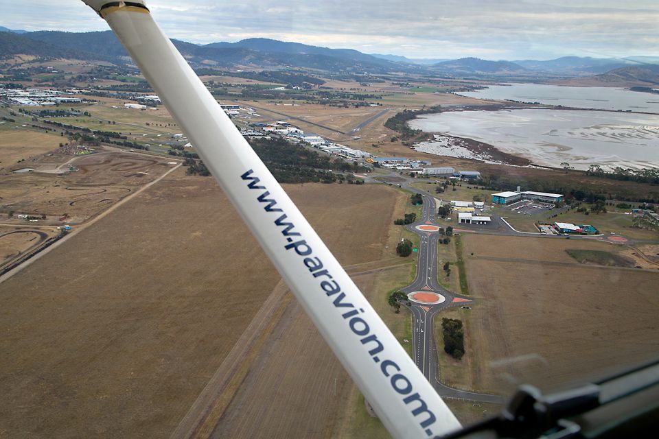 Hobart: Introductory Flying Lesson - Key Points