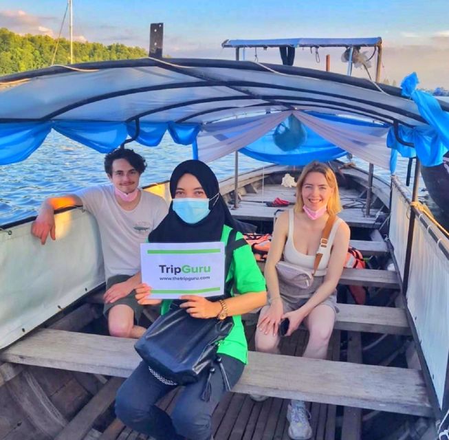 Krabi: Private Sunset Boat Trip and Night Market Tour - Key Points