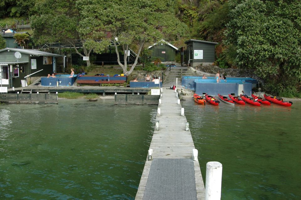 Lake Rotoiti & Hot Pools Guided Kayak - Key Points