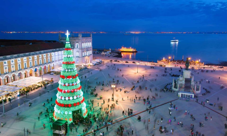 Lisbon: Christmas Lights Tour by Tuk Tuk - Key Points