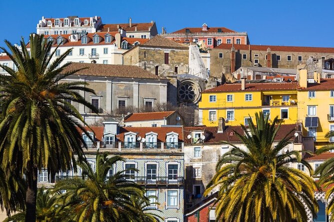 Lisbon Downtown & Alfama With a Guide Walking Tour - Key Points