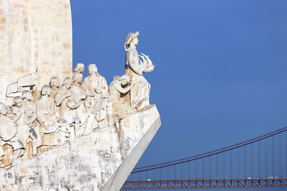 Lisbon: Private Tour Full-Day in a Premium Car