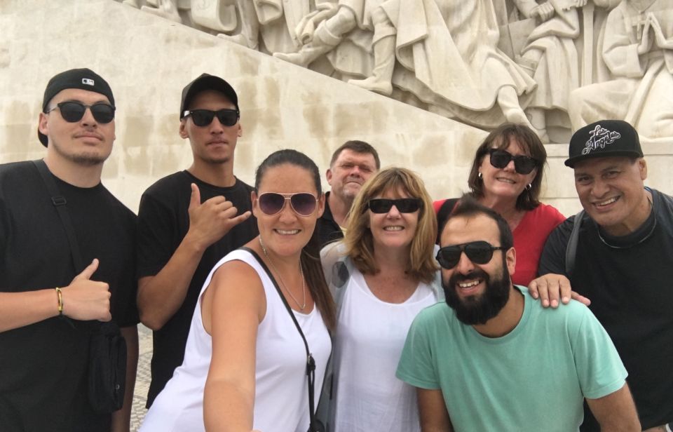Lisbon: Scenic Sightseeing Private Tour by Minivan