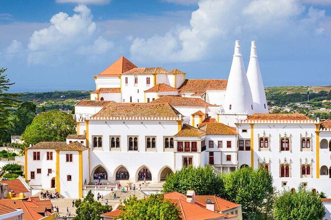 Lisbon: Sintra, Pena Palace, Cape of Roca & Cascais - Guided Tour - Key Points