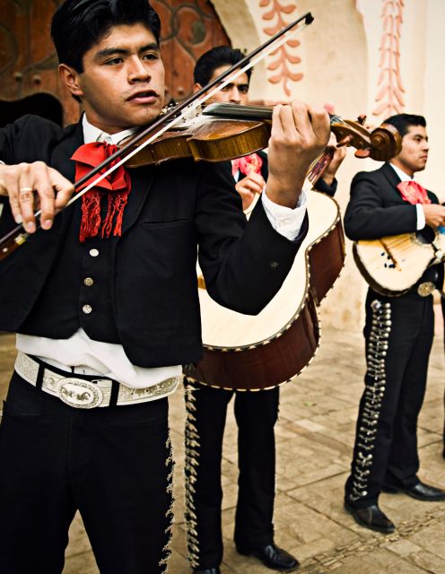 Lucha Libre and Mariachi Night 🎃🎃🎃🎃 - Key Points