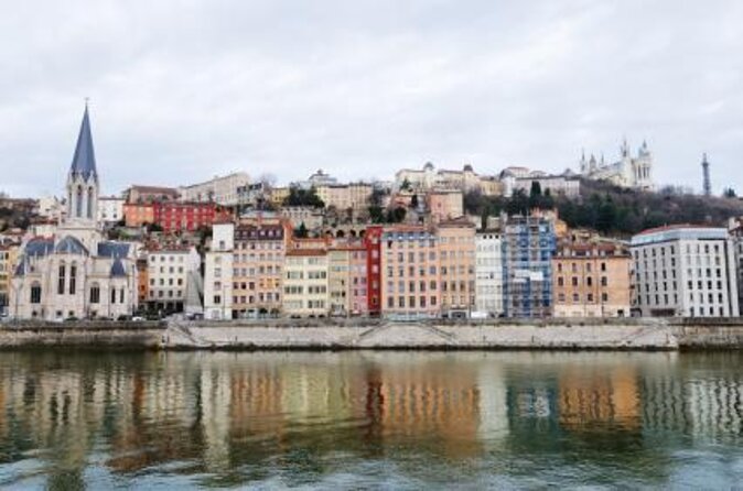 Lyon Electric Bike Tour Including Food Tasting With a Local Guide - Key Points