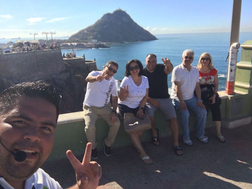 Mazatlan: Private Van for 5 to 17 People - Key Points