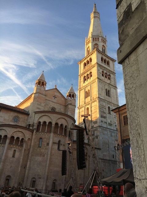 Modena Private Guided Walking Tour - Key Points