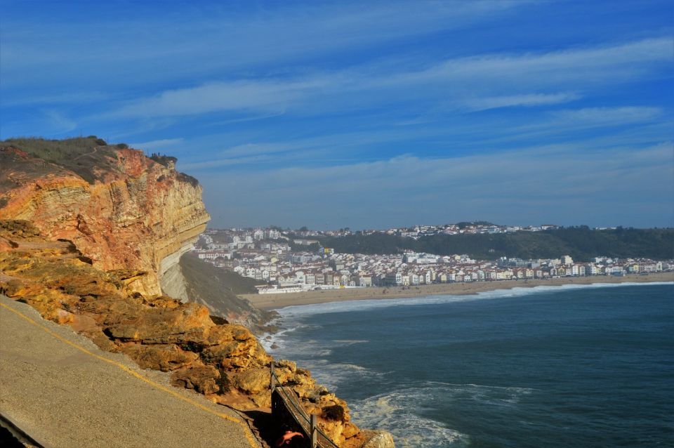 Nazaré Tour: Traditions, Legends and Big Waves - Key Points