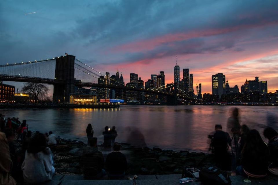 New York City: Brooklyn Bridge and Dumbo Walking Tour - Key Points