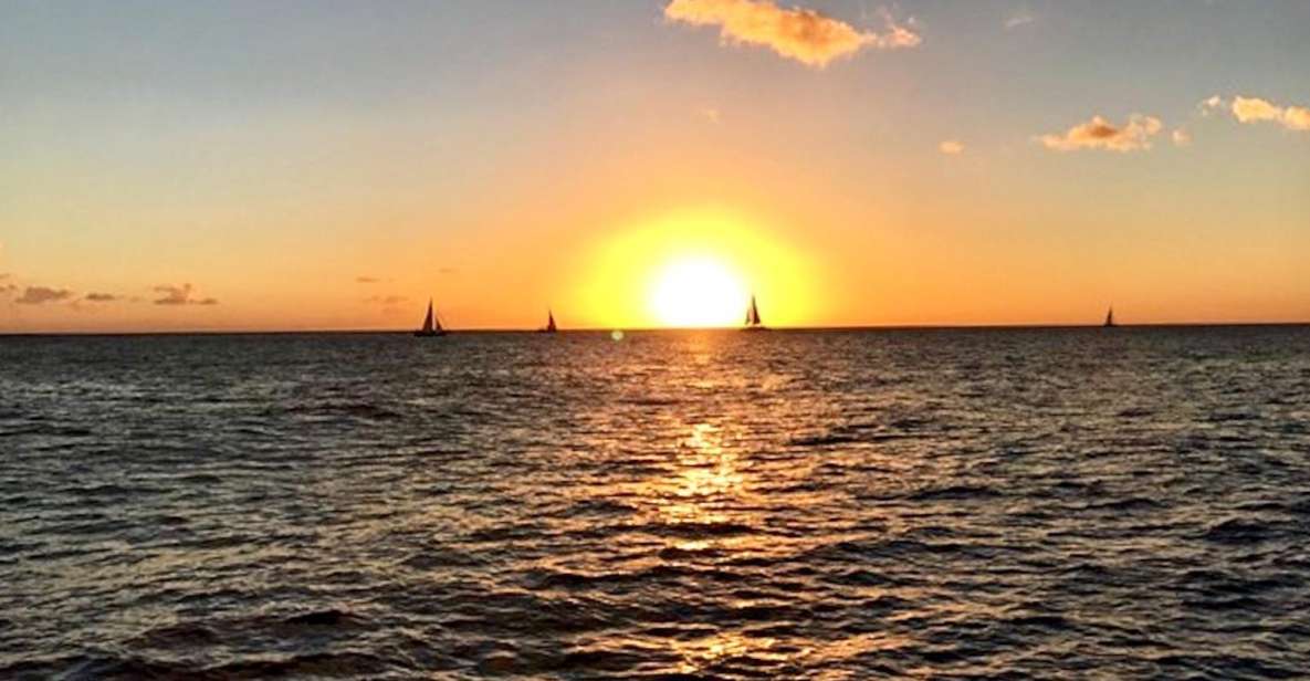 Oahu: Waikiki Glass Bottom Boat Sunset Cruise - Key Points