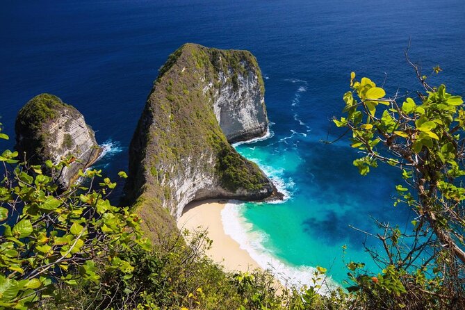 One Day Trip to Nusa Penida Island, West - Key Points
