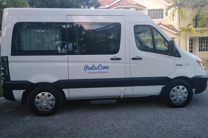 One Way Private Airport or Hotel Transfer Bavaro Hotel 1-6 Pax - Service Overview