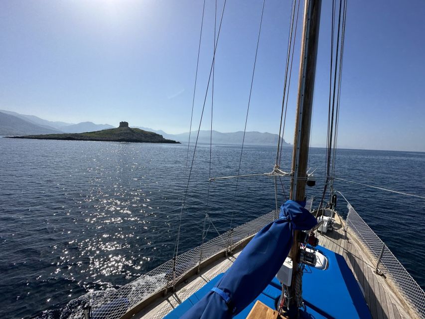 Palermo : Sailing Boat Day Tour in the Gulf of Palermo - Discovering the Sicilian Sea