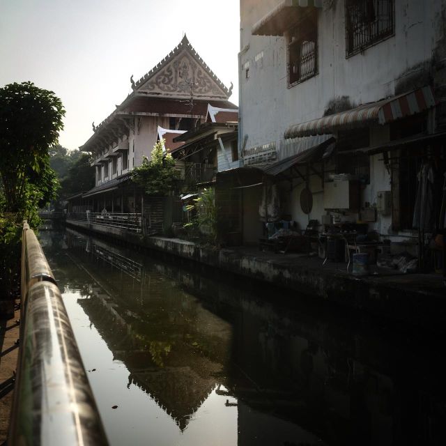 Photo Exploring Bangkok: Ratchanatdaram Temple AM Tour - Key Points