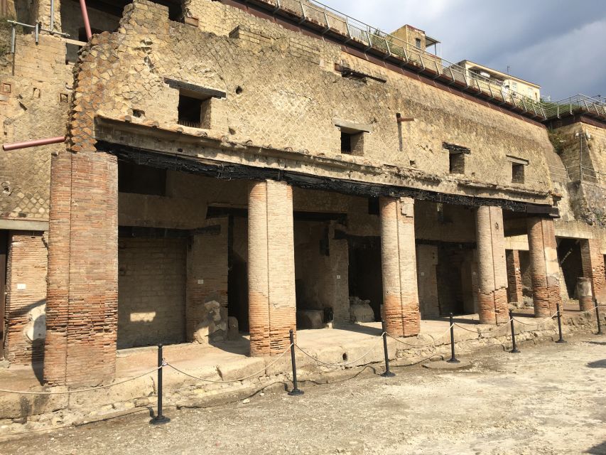 Pompeii and Herculaneum: Guided Tour With an Archaeologist - Key Points