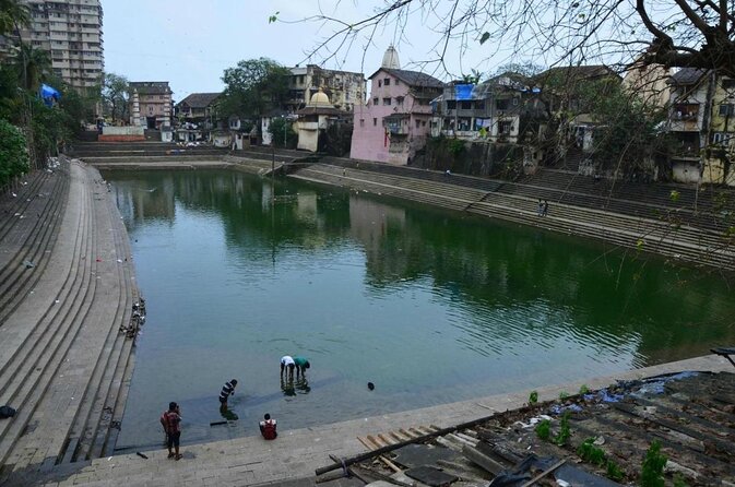 Private Guided Spiritual Walk in Banganga Hindu Temples - Key Points