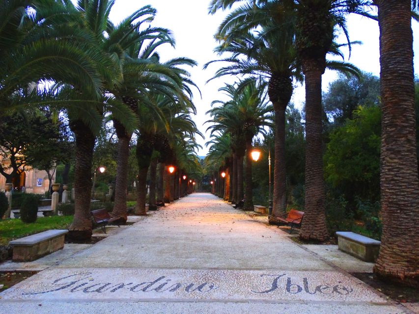 Ragusa Ibla: Walking Tour With Local Guide - Key Points