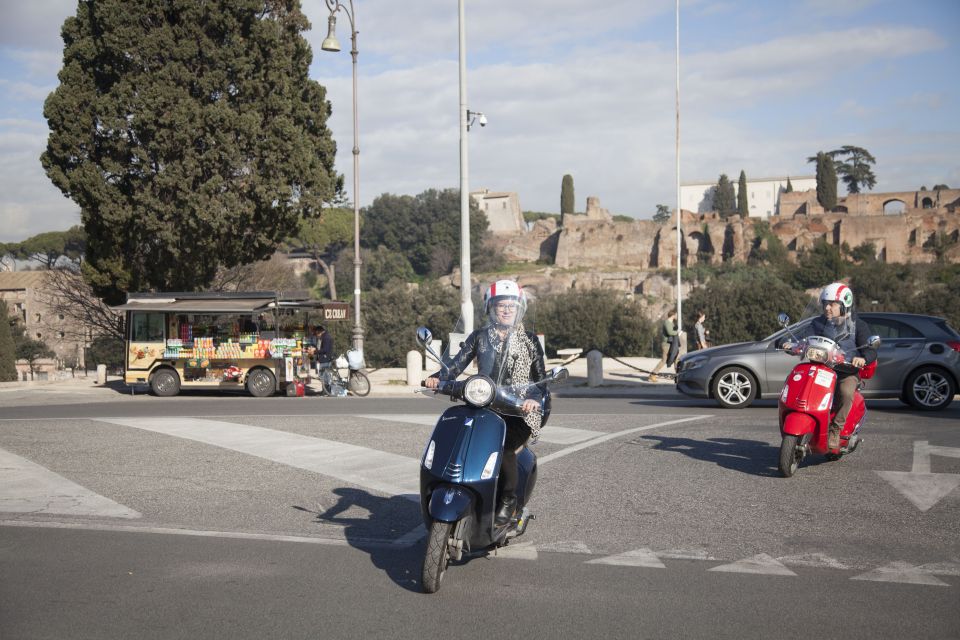 Rome: Colosseum and Pyramid of Cestius Vespa Tour in English - Key Points