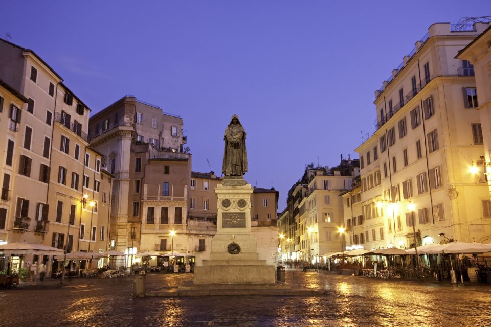 Rome: Nighttime Private Walking Tour With Local Guide - Key Points