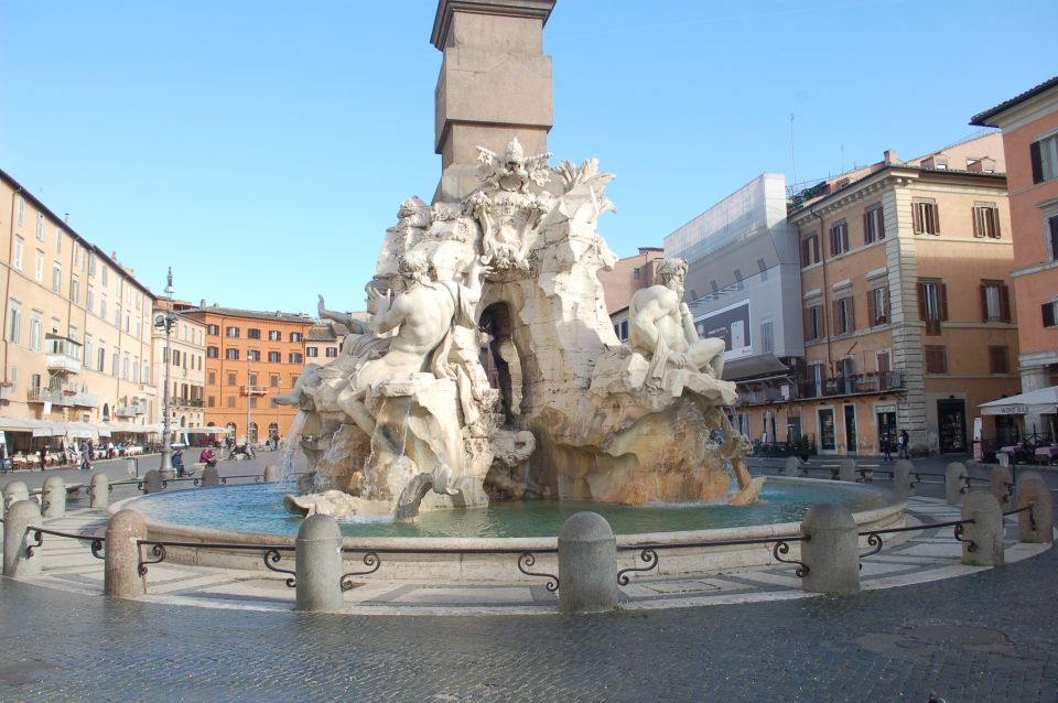 Rome: Private Roman Squares and Fountains Walking Tour - Key Points