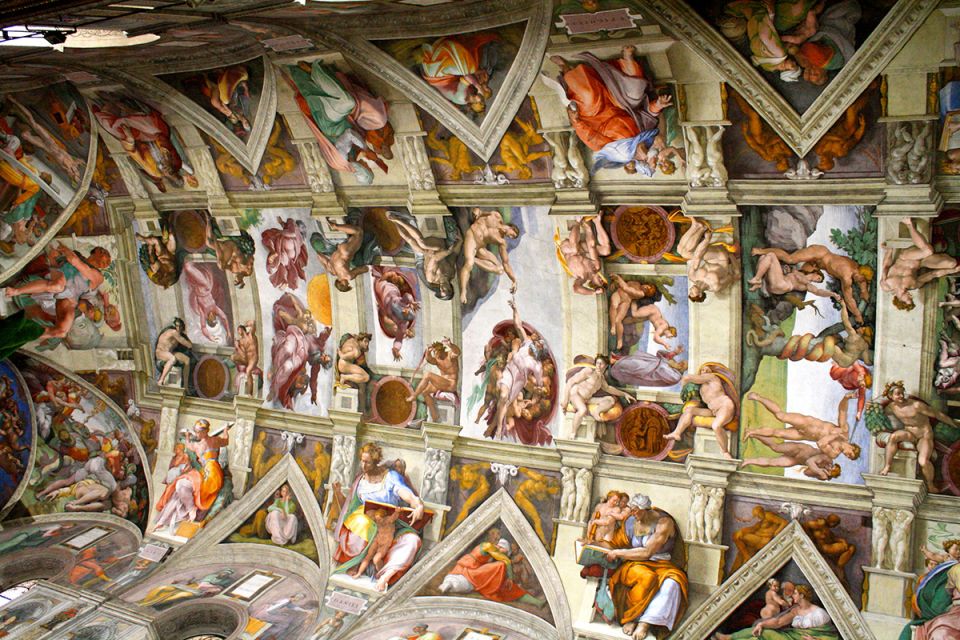 Rome: Vatican, Sistine Chapel and St. Peters Basilica Tour