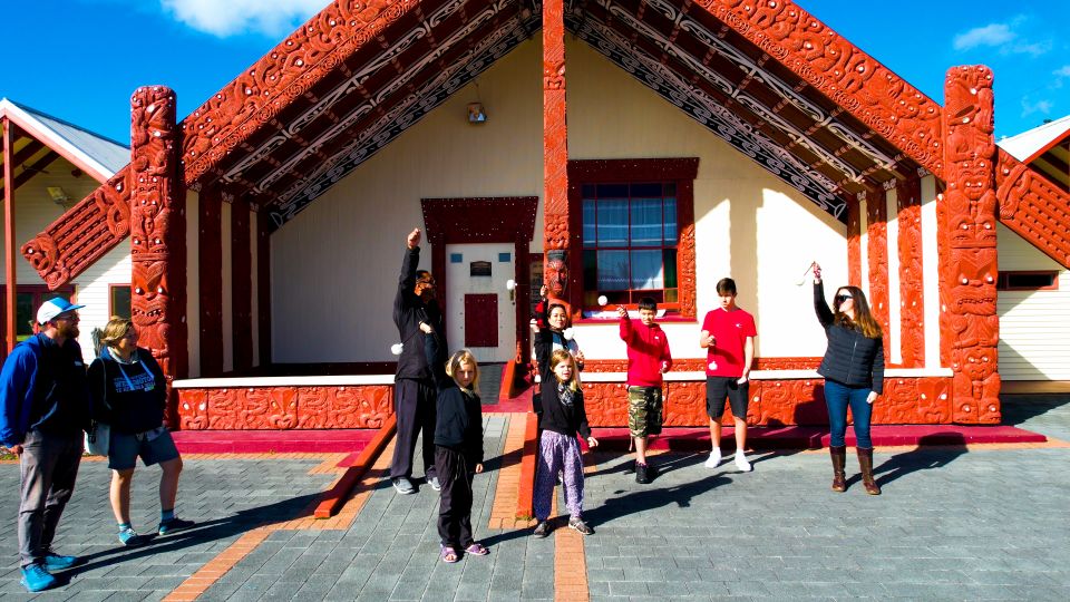 Rotorua: Whakarewarewa Village Guided Tour - Key Points