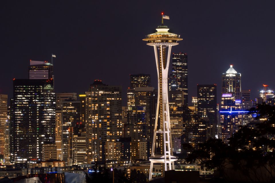 Seattle: Scenic Night Tour With Space Needle & Skywheel - Key Points