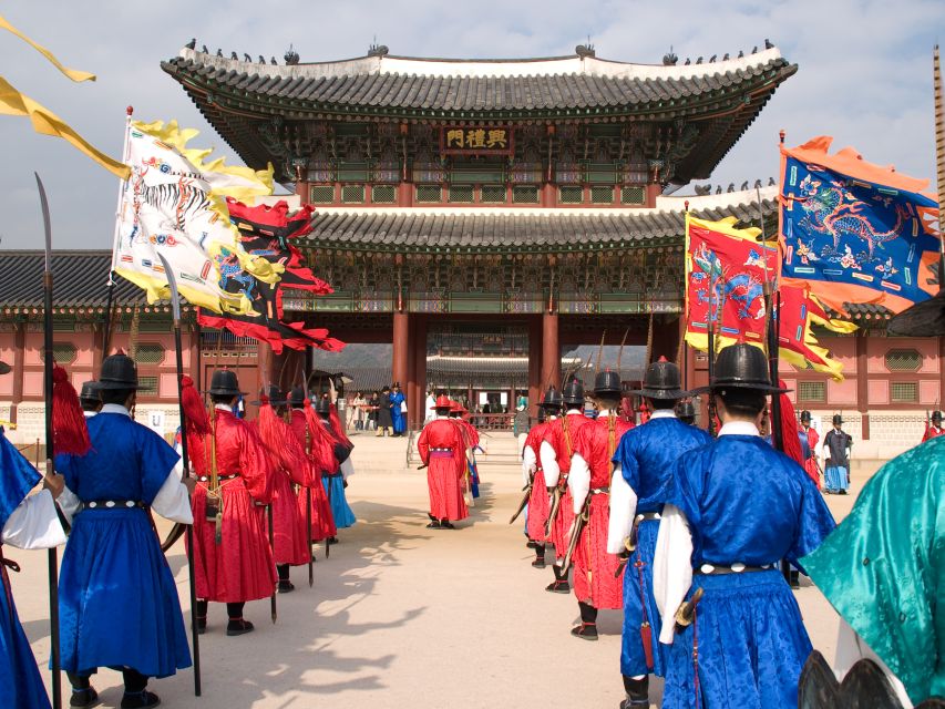 Seoul: Royal Palace Morning Tour Including Cheongwadae - Key Points